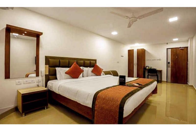 Venture Park, OMR, Thoraipakkam, Chennai Hotel Bagian luar foto