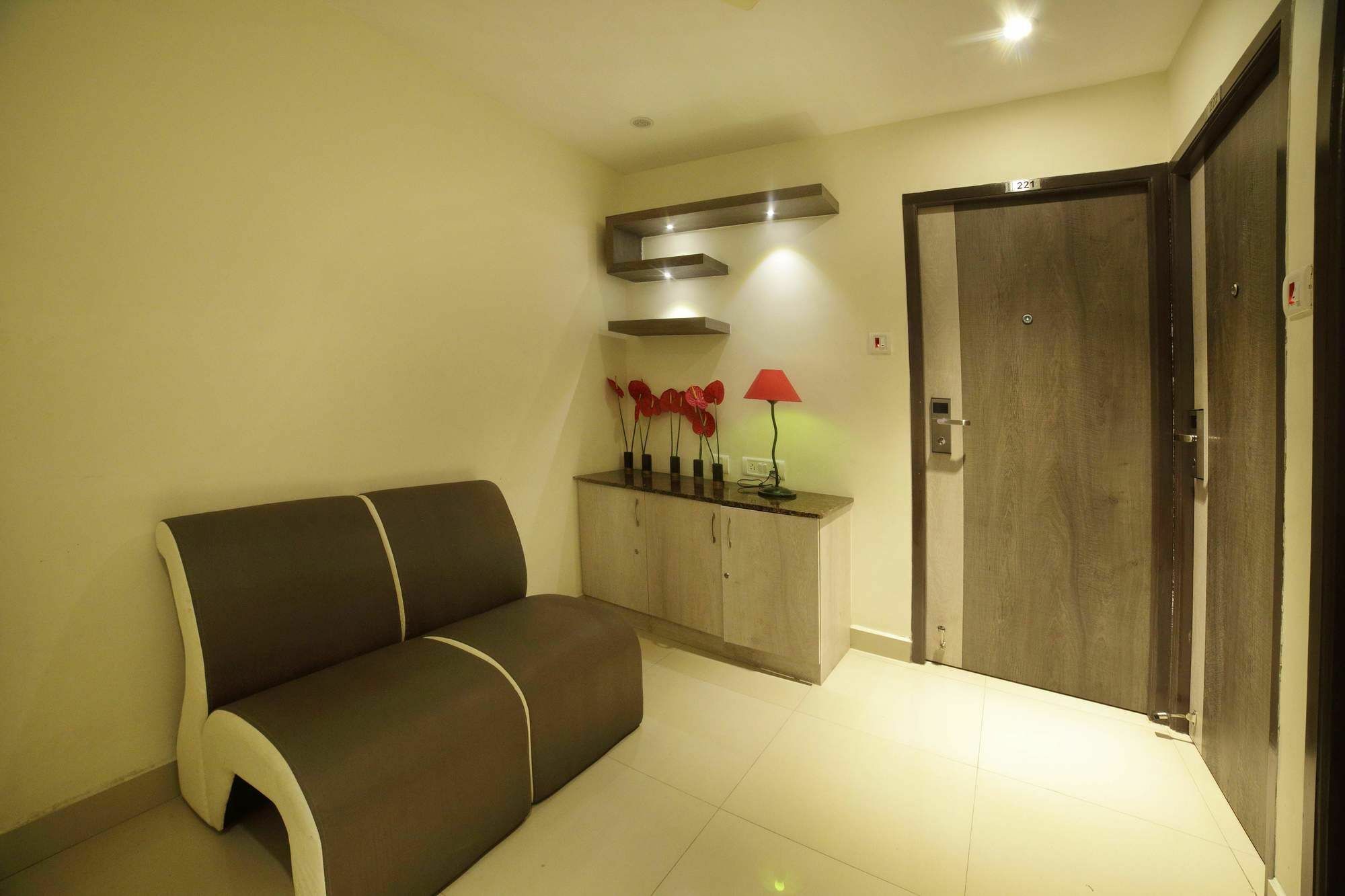 Venture Park, OMR, Thoraipakkam, Chennai Hotel Bagian luar foto