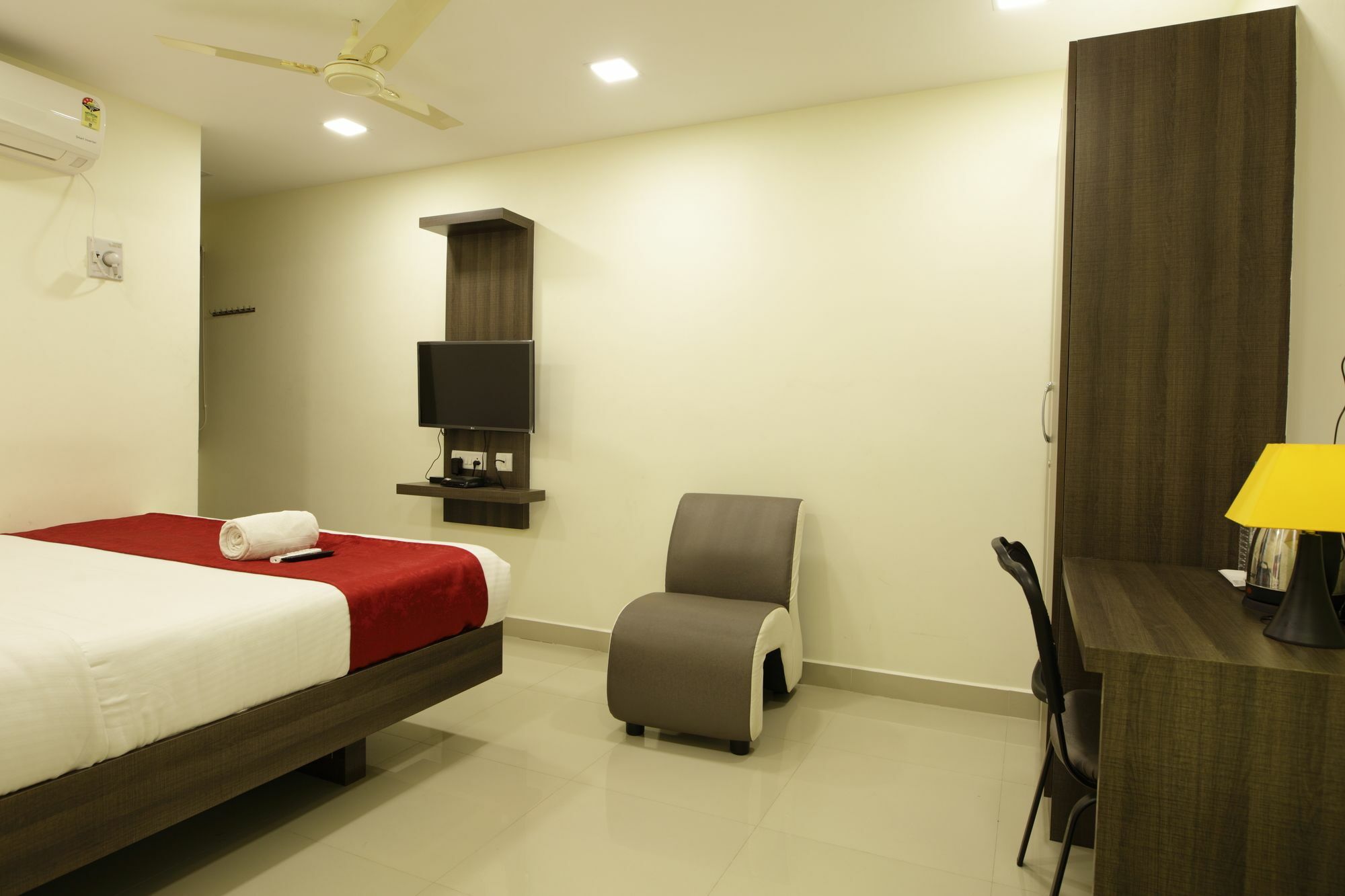 Venture Park, OMR, Thoraipakkam, Chennai Hotel Bagian luar foto