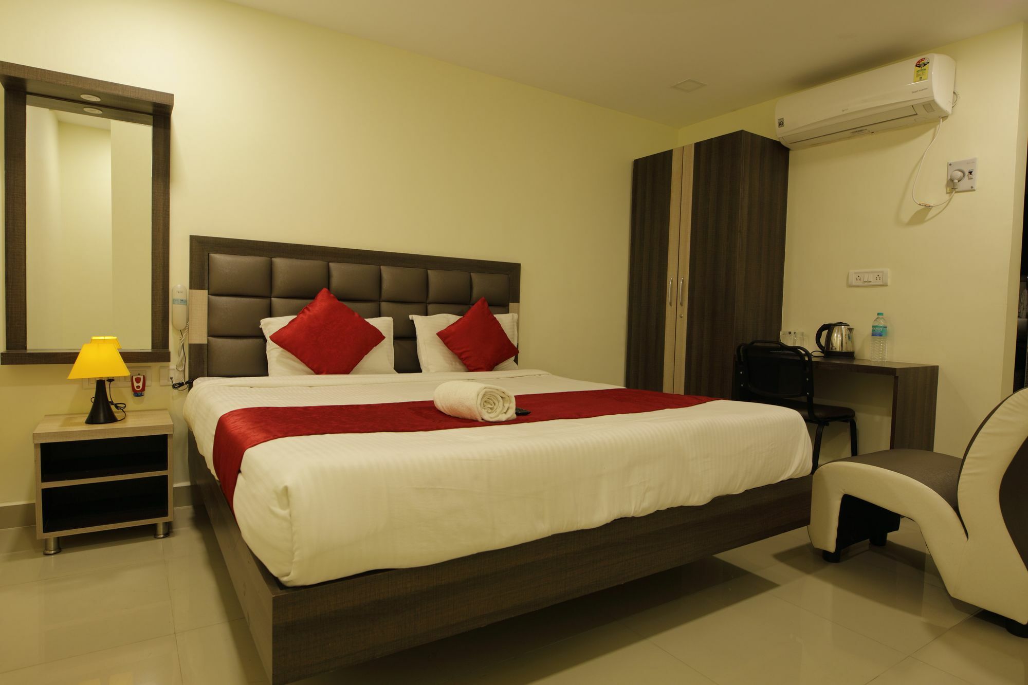 Venture Park, OMR, Thoraipakkam, Chennai Hotel Bagian luar foto