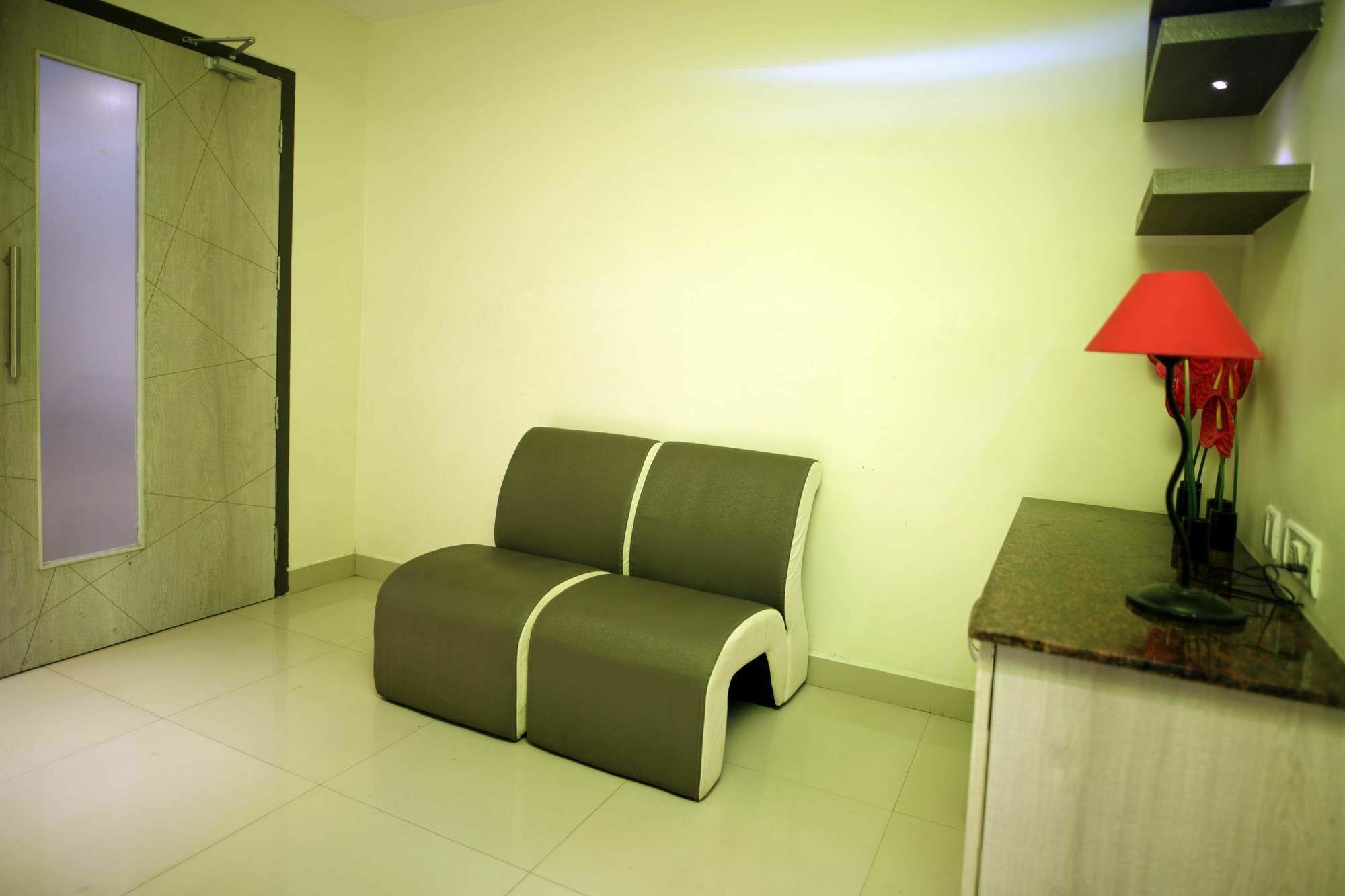 Venture Park, OMR, Thoraipakkam, Chennai Hotel Bagian luar foto